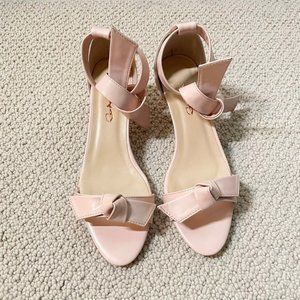 XYD Size 7 Pink Open Toe Sandal Low Heel